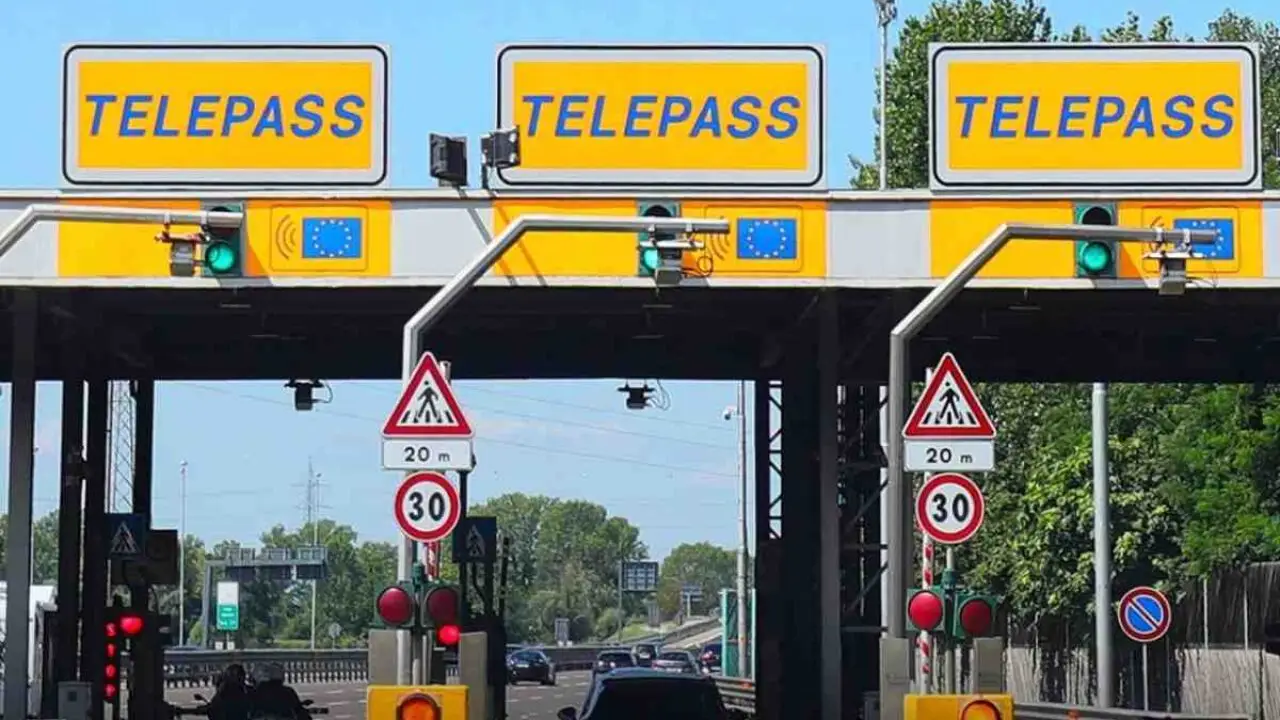 Cosa fare se la sbarra del casello non si apre: consigli utili e curiosità sul funzionamento dei pedaggi automatici