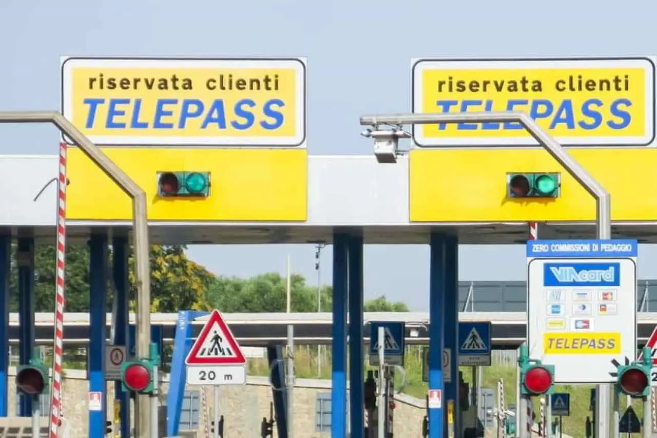 Come contattare l’assistenza clienti di un servizio di pedaggi e trovare le risposte che cerchi
