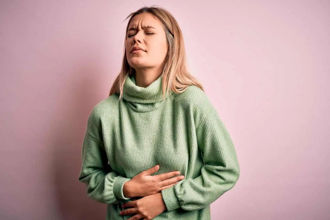 Problemi di digestione: quali sono le possibili cause e come intervenire
